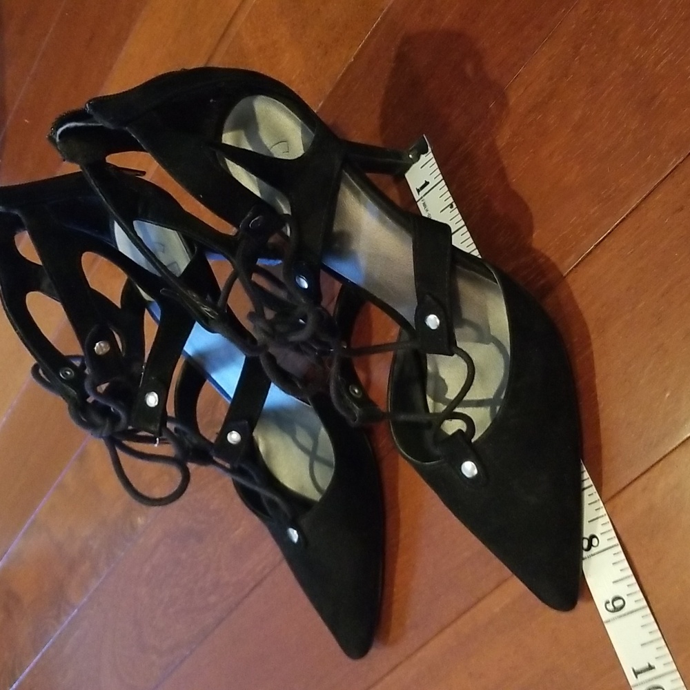 Pointed toes heels.